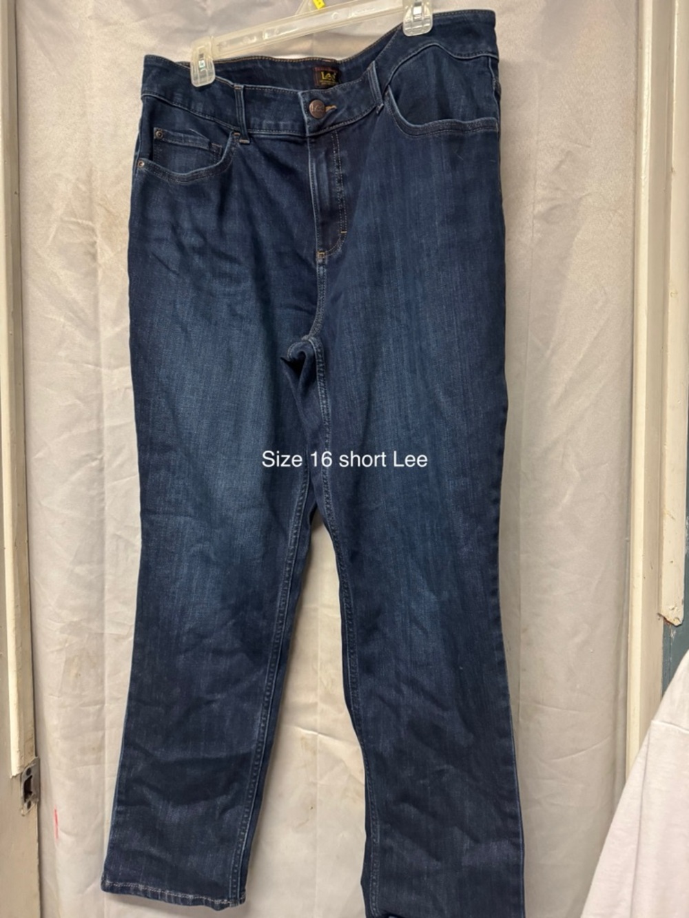 Lee women’s jeans 16short